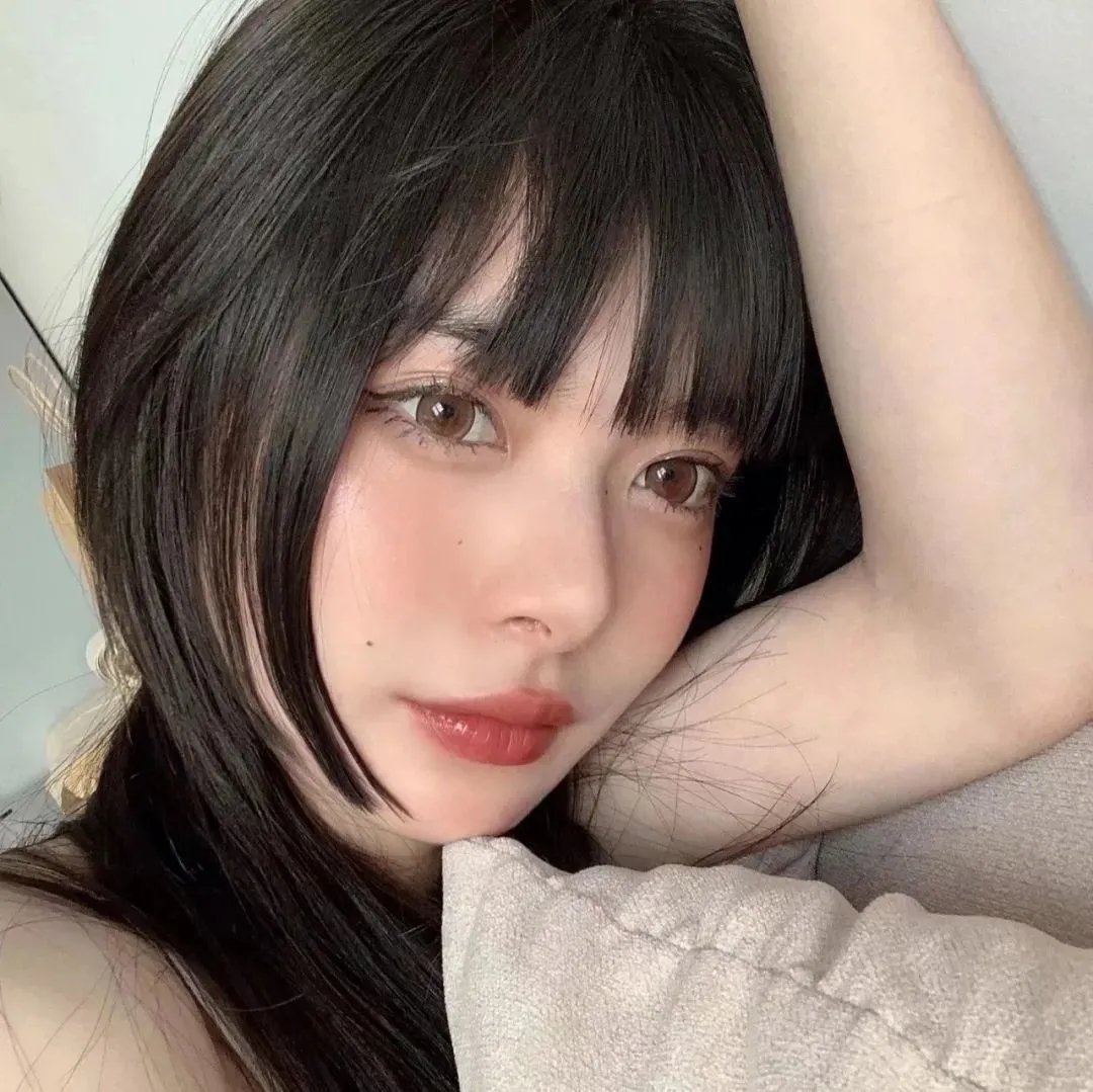 不再托腮遐思